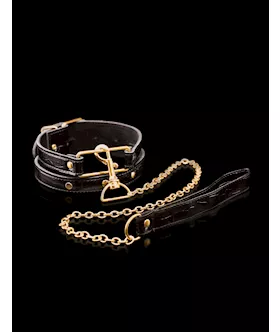 Fetish Fantasy Series Collar And Leash