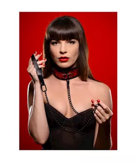 Crimson Tied Collar With Leash