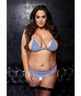 3 PieCe BRA GARTER AND CROTCHLESS GSTRING SET