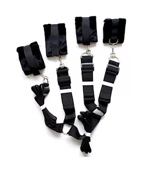 Kinki Luxurious Bed Restraint Set