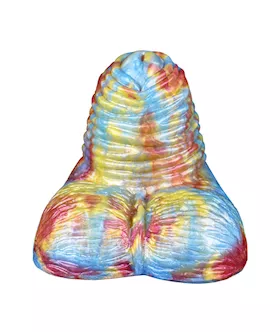 Wild Towering Giant Fantasy Grinder