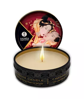 Shunga Massage Candle Strawberry 30 ml