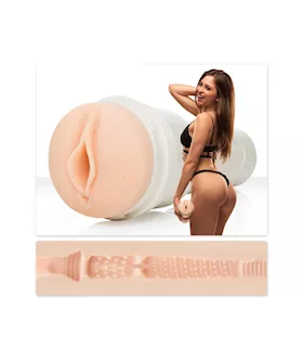 Fleshlight Girls Riley Reid Utopia Masturbator