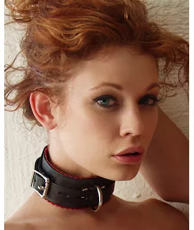 Leather-lined Buckling Collar With Scalloped Edges