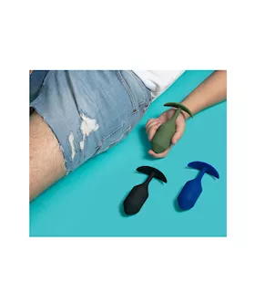 B-vibe Snug Plug 4