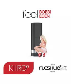 Kiiroo Onyx 2 Bobbi Eden Masturbator
