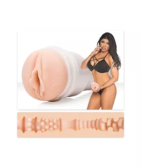 Fleshlight Girls Romi Rain Storm Masturbator