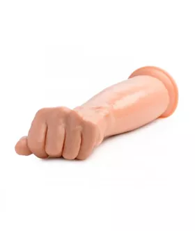 Fisto Clenched 13