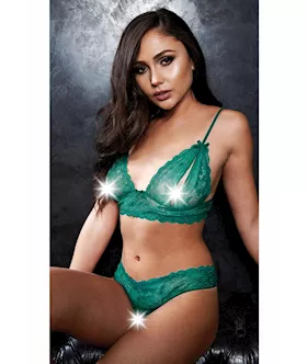 2 Piece Peek-a-boo Bra And Crotchless G-string Set - M/l