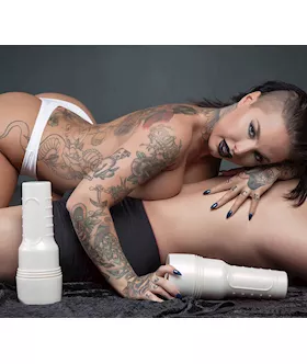 Fleshlight Girls Christy Mack Booty Signature Butt