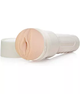 Fleshlight Girls Lisa Ann Barracuda Signature Vagina