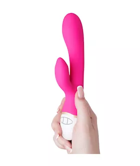 Cosmo  Hither