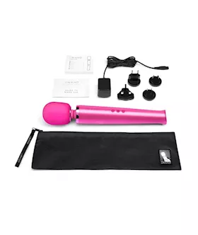Le Wand Magenta Rechargeable Massager