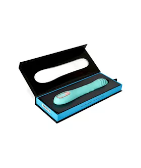 Nu Sensuelle Roxii Wand