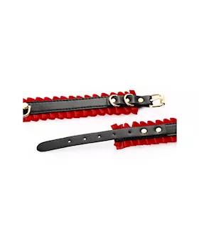 Lace Collar And Cuff Set With Chain Attachment