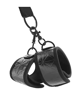 Whipsmart Diamond Over Door Cuffs Blk