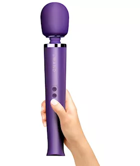 Le Wand Purple Rechargeable Massager