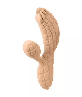 Tiled Ballsy Brat Rabbit Vibe