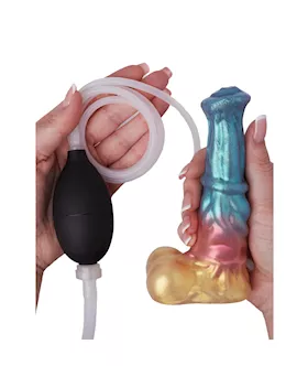 Careless Chimaera Squirting Fantasy Dildo