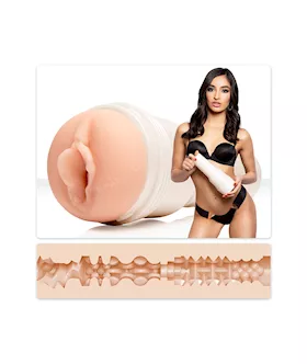 Fleshlight Girls Emily Willis Squirt Signature Vagina