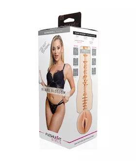 Fleshlight Girls Blake Blossom Bombshell Masturbator