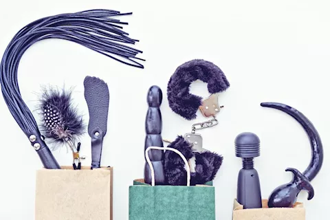 Best Couples’ Sex Toy Kits For Beginners (And Variety!)