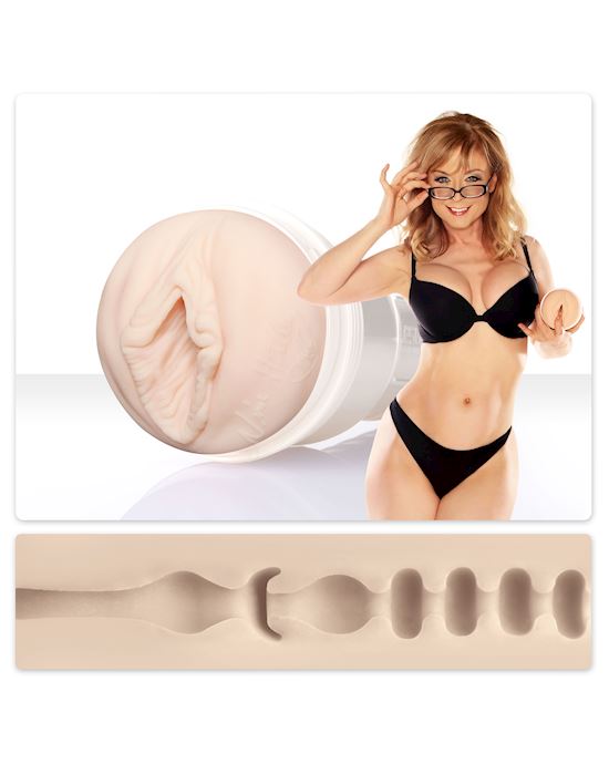 Fleshlight Girls Nina Hartleys Vagina