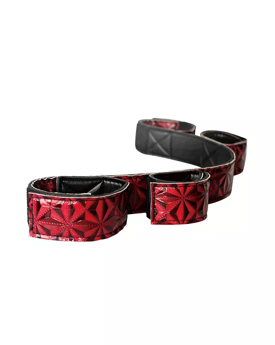 Imprisoned Pyramid Pattern Bondage Bar