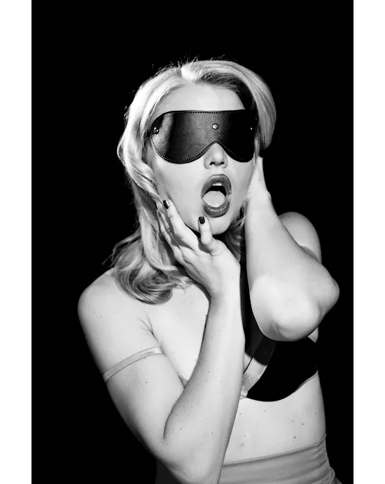 SM 3 Stud Designer Blindfold