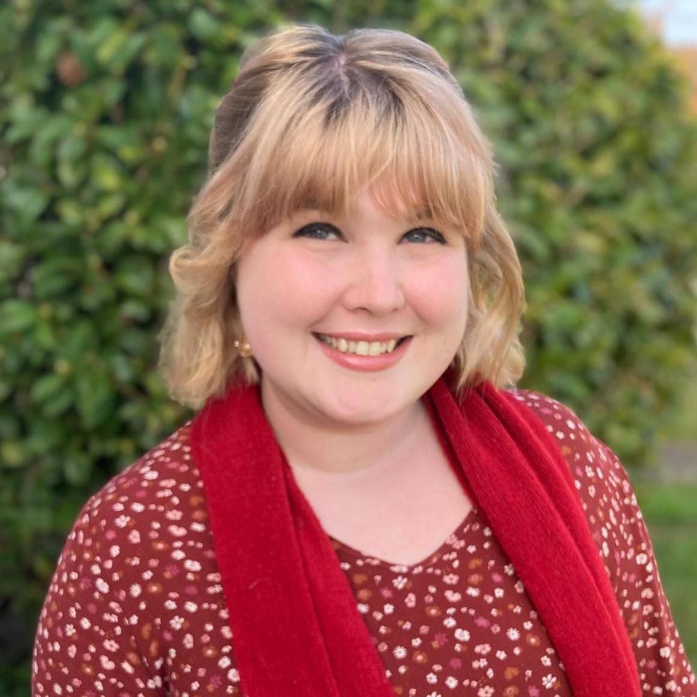 large_Laura_Gardner_guest_writer_headshot.jpg