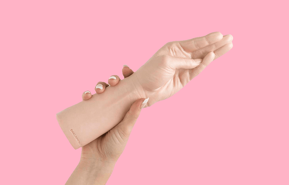 Fisting Sex Toys: How to choose and use them