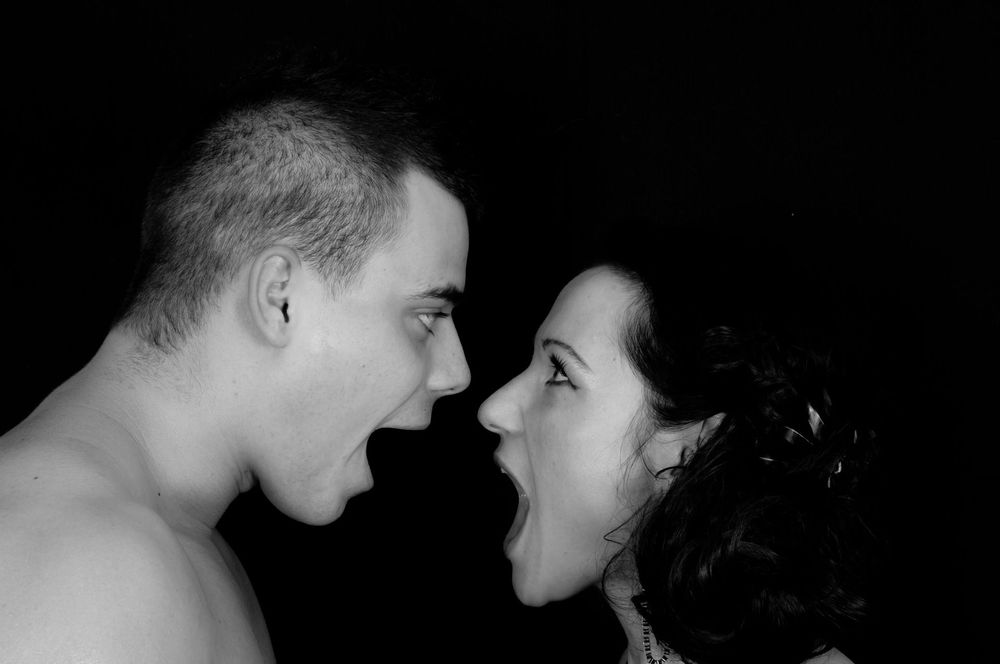 large_man-and-woman-1255336_1920.jpg