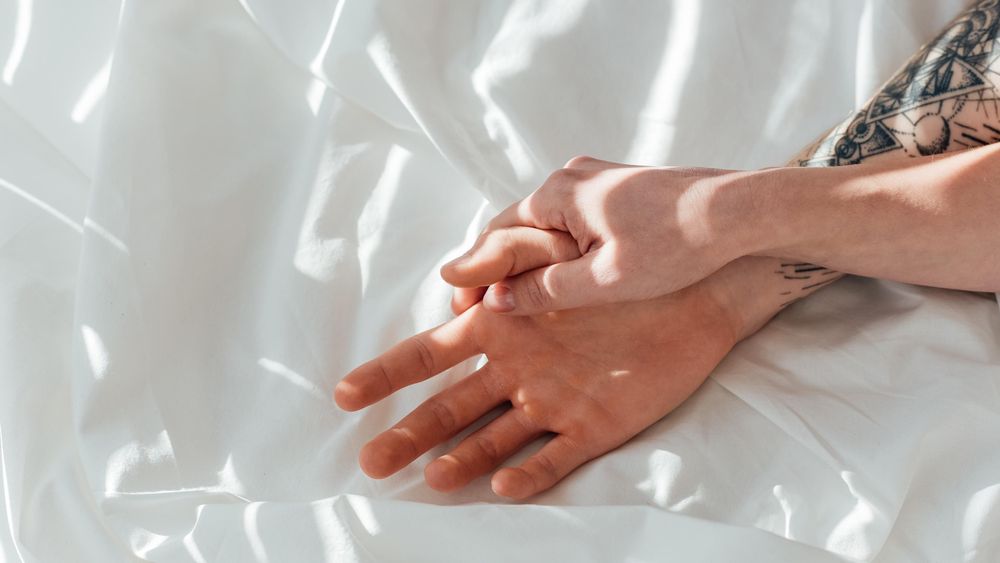 large_mutual_masturbation.jpg
