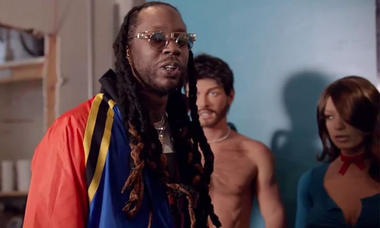 medium_2_chainz_with_sex_doll.jpg
