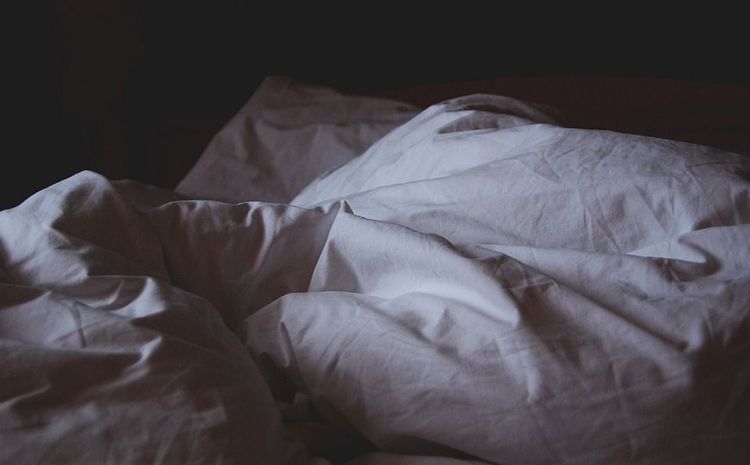 medium_bed.jpg